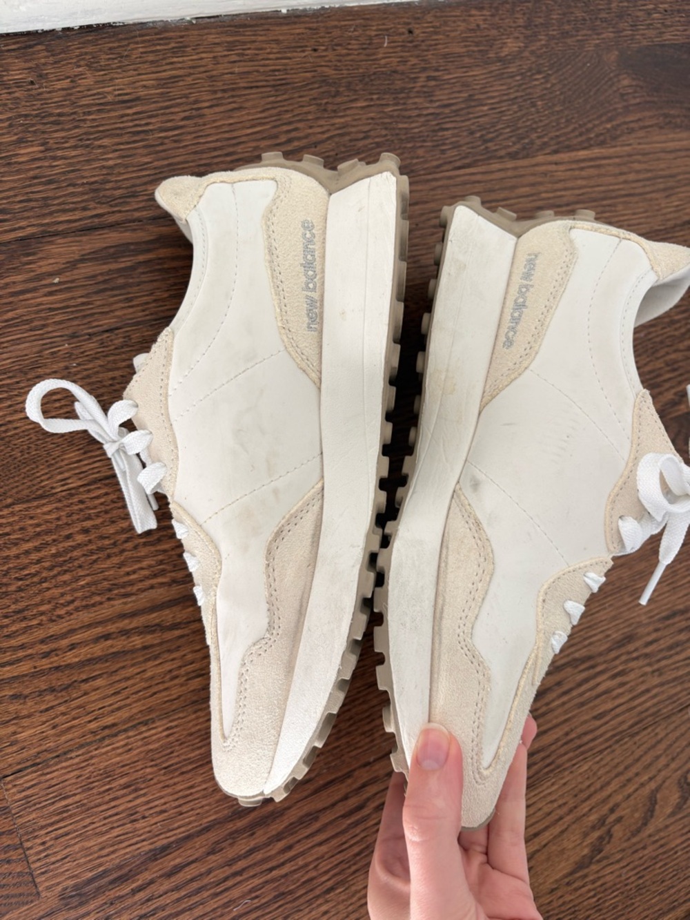 New Balance 327 women’s sneakers size 9 - Picture 4 of 11